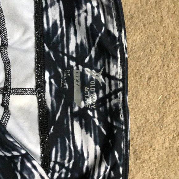 Old Navy Womens black and white mesh back leggings - Picture 2 of 5